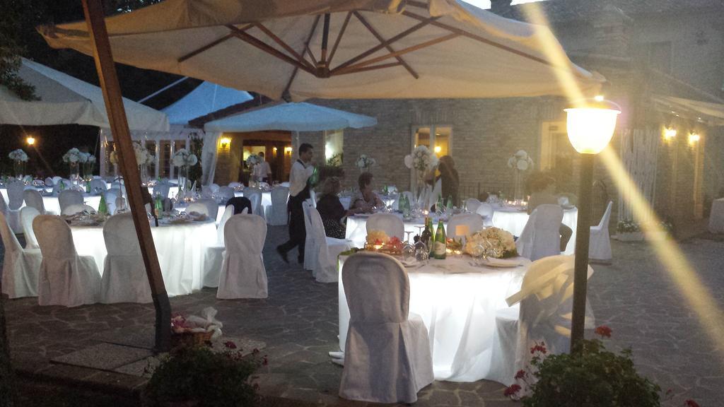 Ristorante Country House Isolabelgatto Villa Fano Exterior foto