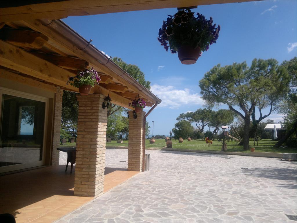 Ristorante Country House Isolabelgatto Villa Fano Exterior foto