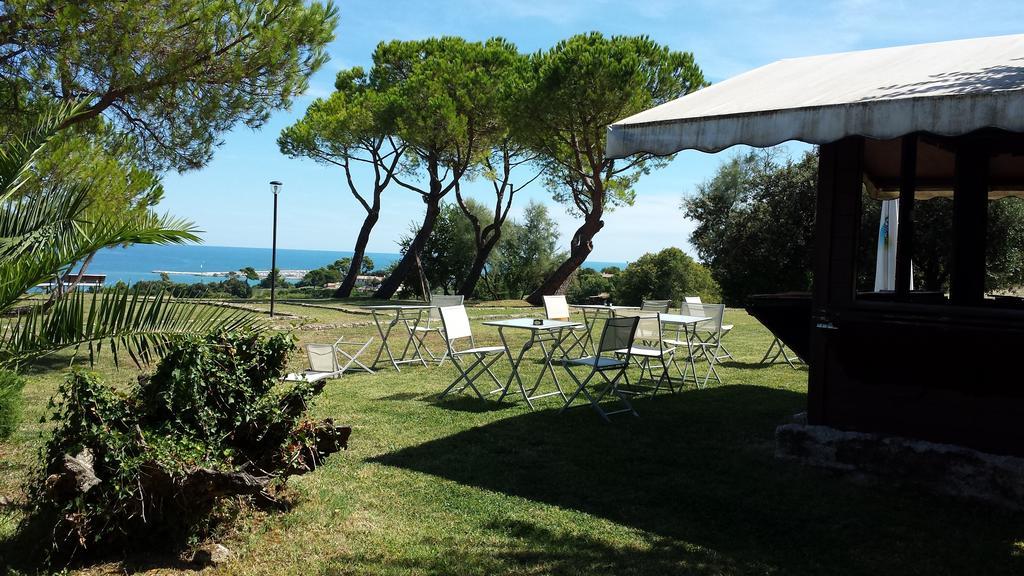Ristorante Country House Isolabelgatto Villa Fano Exterior foto